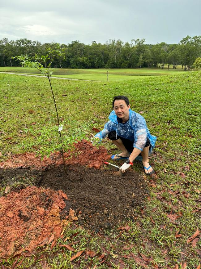 Lagardere Travel Retail CSR_ Sustainability_Tree Planting Bintan Indoensia